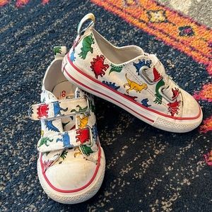 Converse dinoverse Velcro sneakers. Dinosaurs toddler size 8